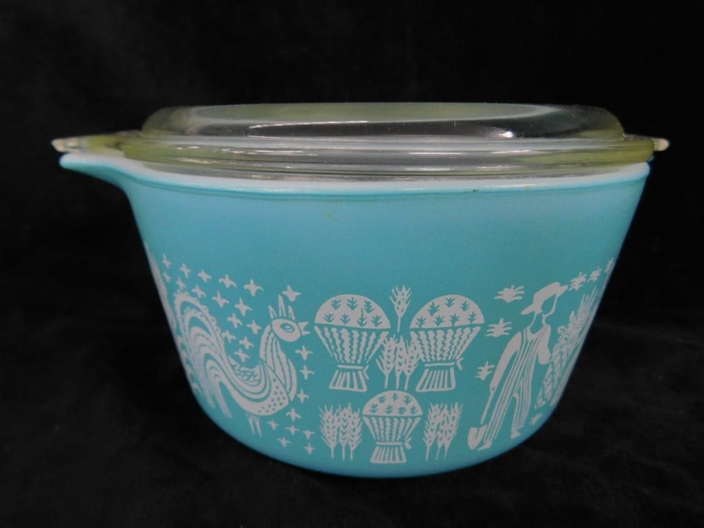 Set of 3 Pyrex Lidded Casserole Dishes - Butterprint Pattern - 4.5" x 11" x 9" - 4" x 8' x 6.25" - 7