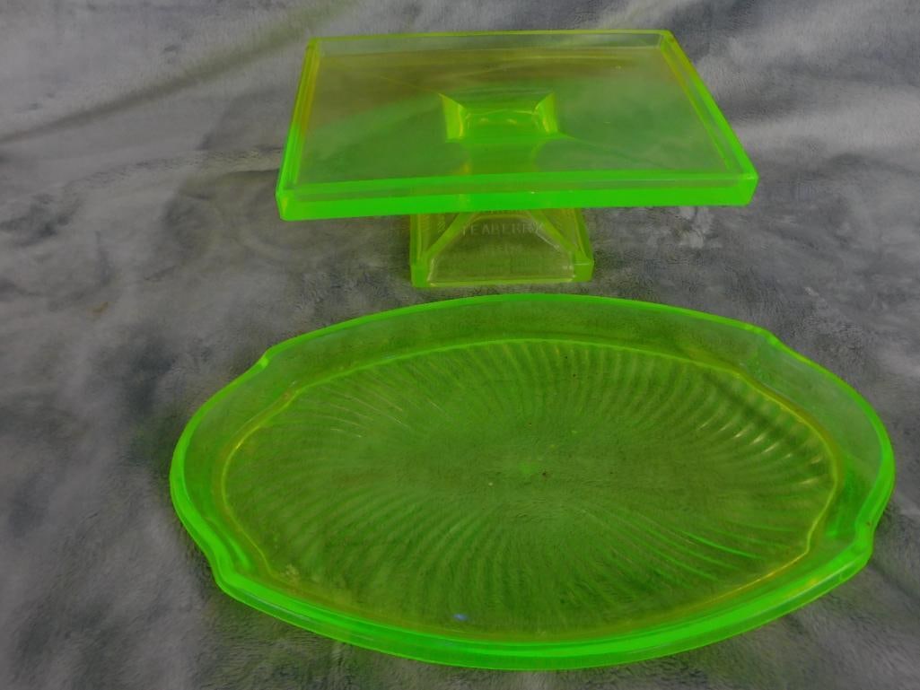 Yellow Uranium Glass - Rectangular Clarks Teaberry Gum Pedestal - Oval Tray - 12