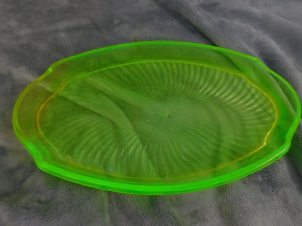 Yellow Uranium Glass - Rectangular Clarks Teaberry Gum Pedestal - Oval Tray - 8