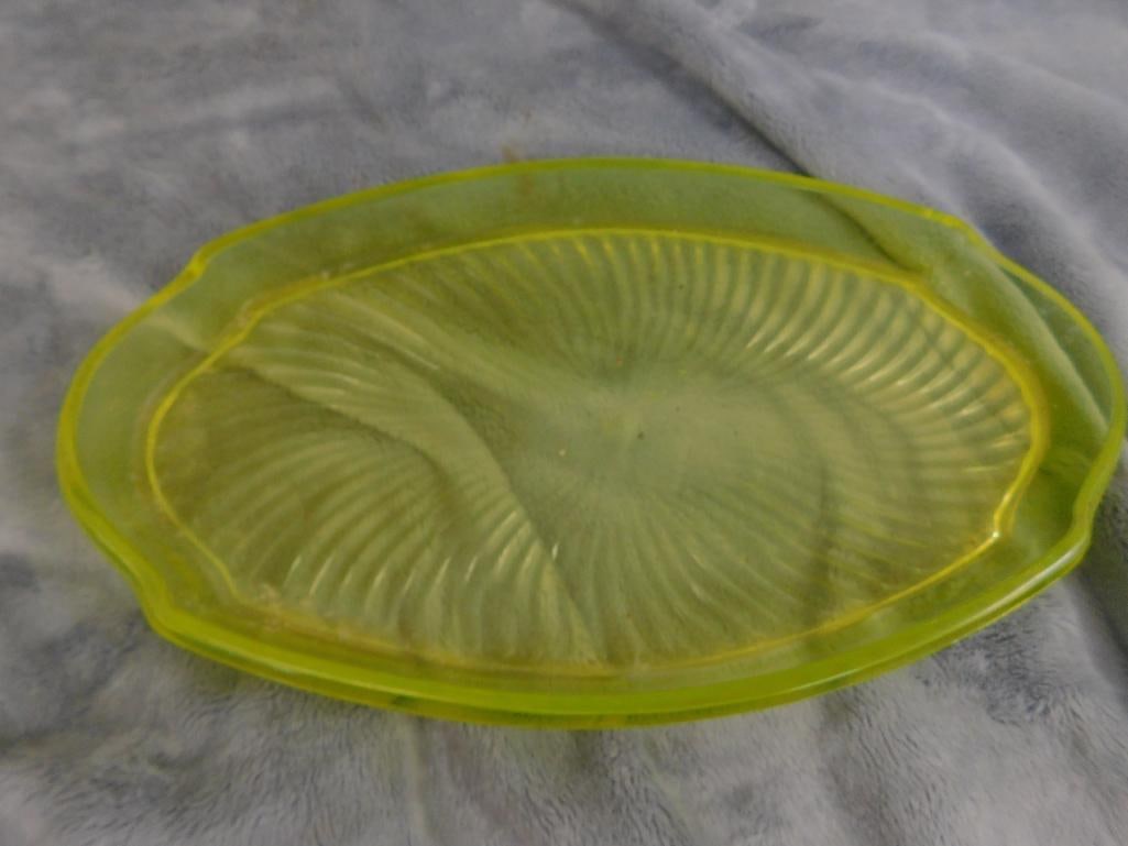 Yellow Uranium Glass - Rectangular Clarks Teaberry Gum Pedestal - Oval Tray - 9