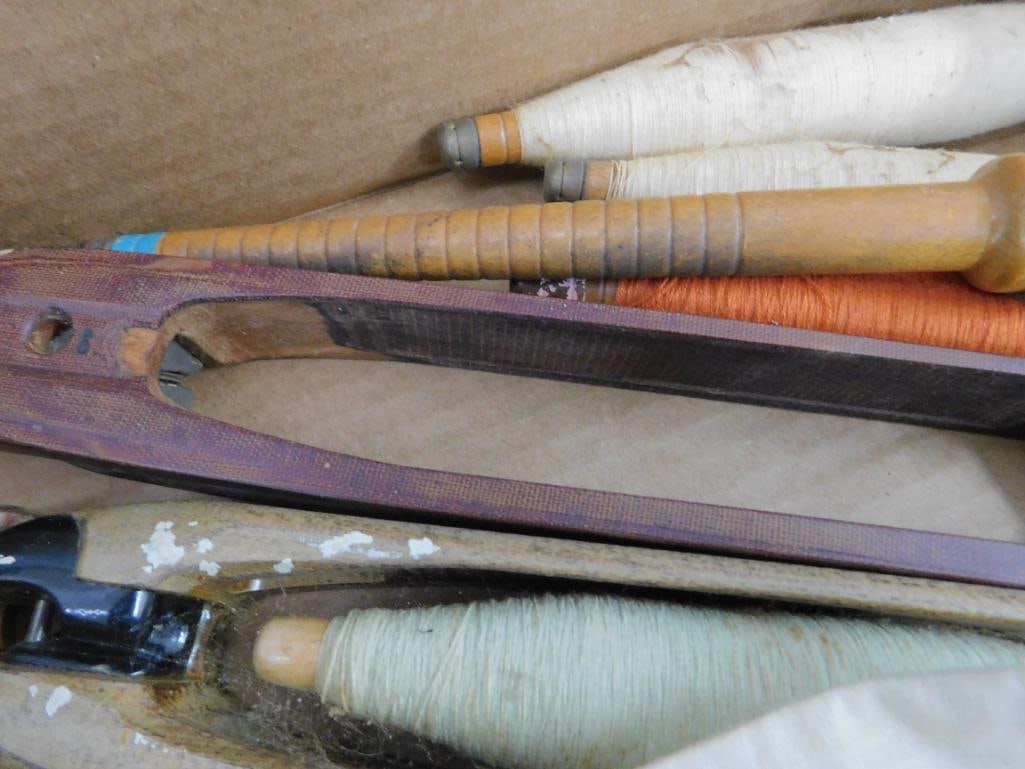 Vintage Spools and Loom Shuttles - 7