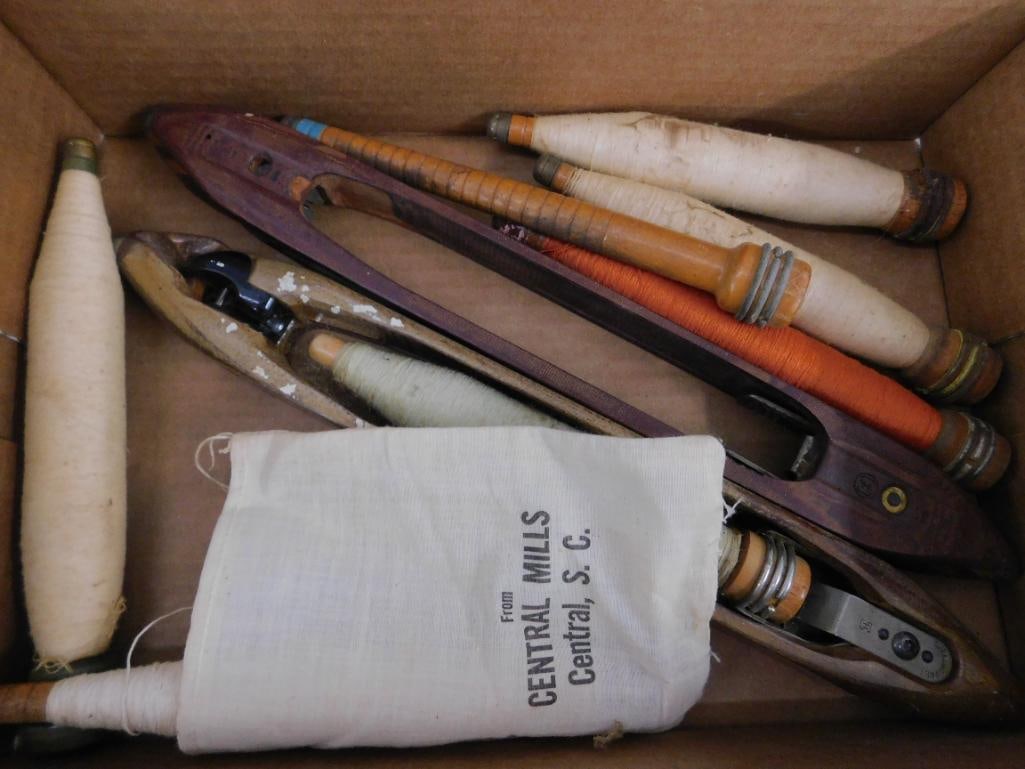 Vintage Spools and Loom Shuttles - 9