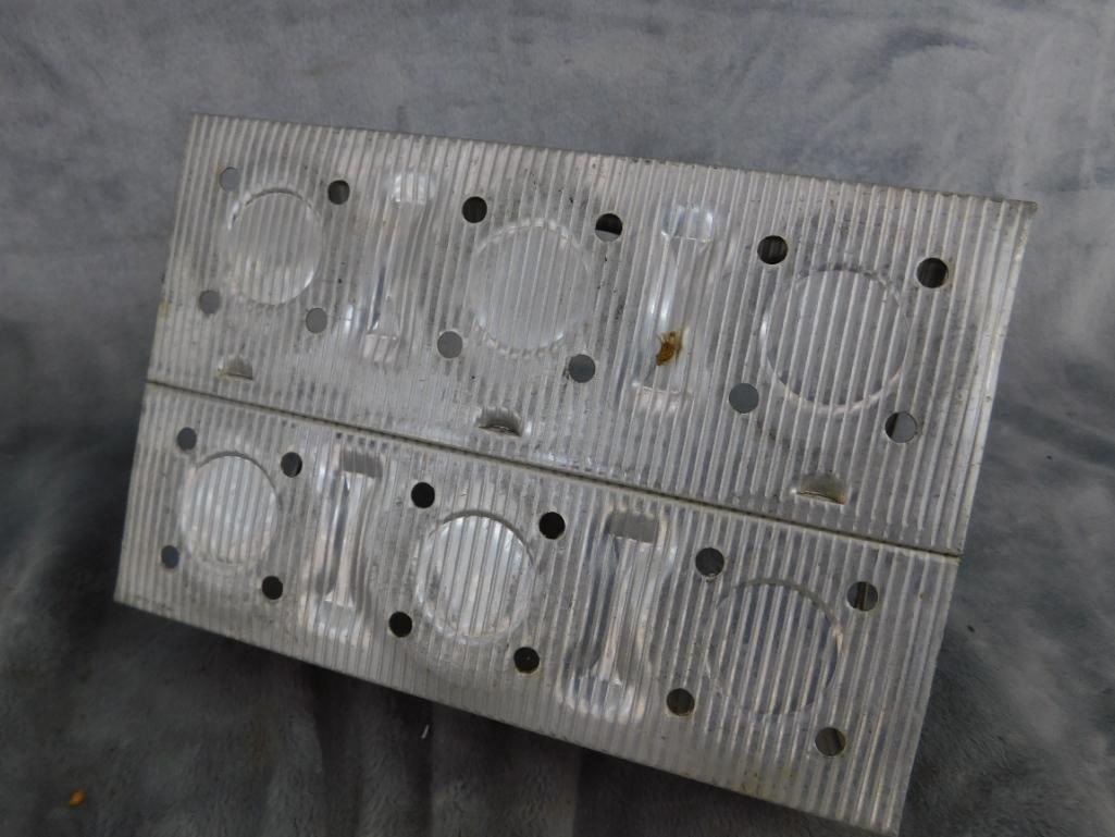 Vintage Aluminum Coca Cola Six Pack Holder - 7" x 8" x 5.25" - 7