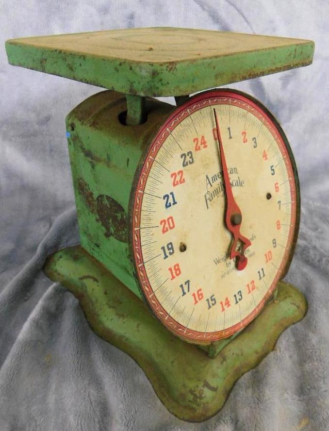 Vintage Metal "American Family Scale" - 25 Pounds By Ounces - 8" x 6" x 8.5": See Photos For Condition and Details