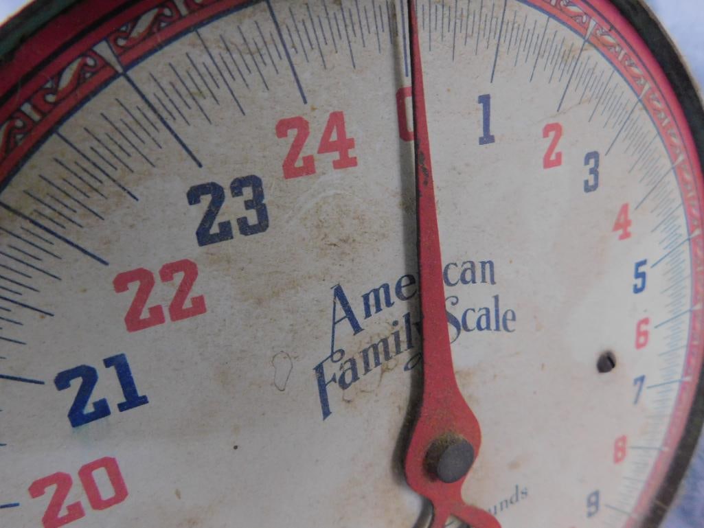 Vintage Metal "American Family Scale" - 25 Pounds By Ounces - 8" x 6" x 8.5" - 5