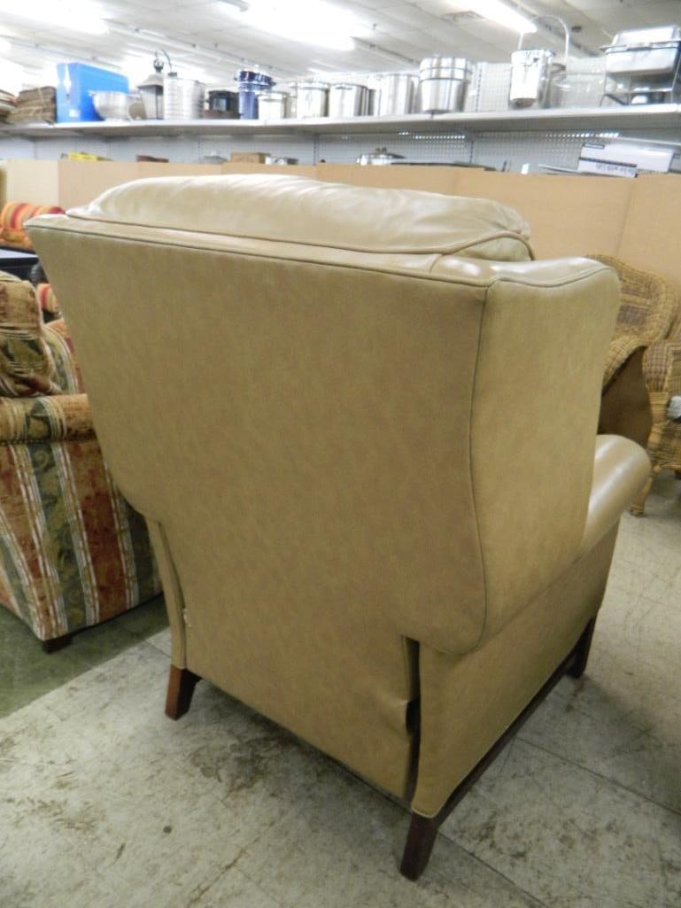 Motioncraft Recliner - Leather - 40" x 33" x 39" - 3