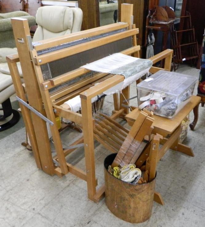 Nilus Leclerc Loom and Accessories - Canada - 43.5" x 43" x 25" Closed: See Photos For Condition and Details