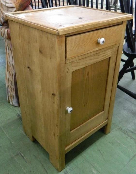 1 Door 1 Drawer Small Cabinet - 27" x 17" x 15": See Photos For Condition and Details