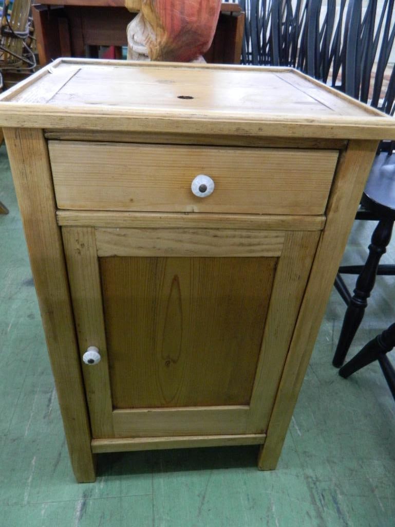 1 Door 1 Drawer Small Cabinet - 27" x 17" x 15" - 3