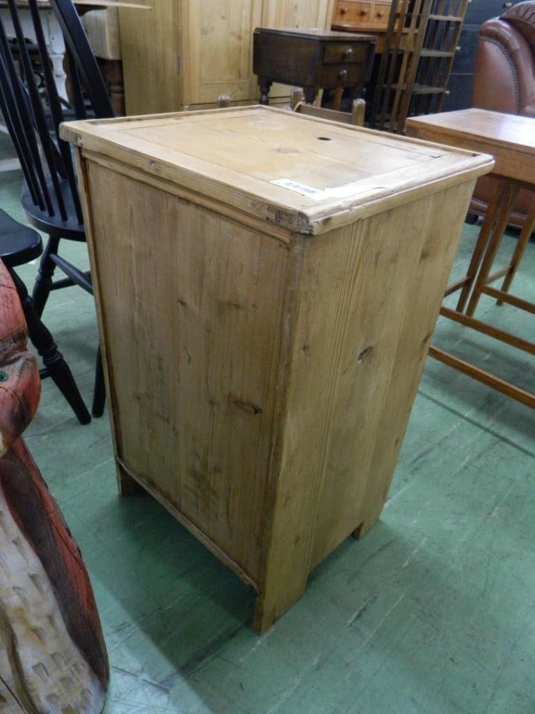 1 Door 1 Drawer Small Cabinet - 27" x 17" x 15" - 5