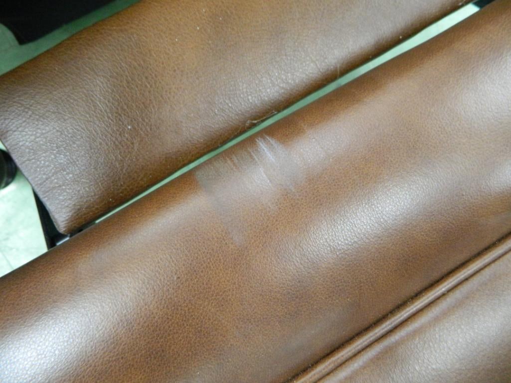 Motioncraft Leather Recliner with Tacks - 41" x 31" x 40" - 5
