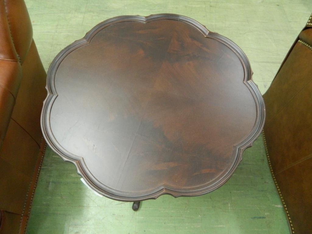 Scalloped Edge Tilt Top Table - 26" x 24" x 24" - 2