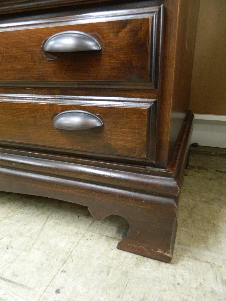 Mahogany 8 Drawer long Dresser - 33" x 60" x 18.5" - 4
