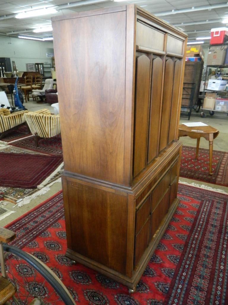 MCM Mid Century Modernage Furniture 5 Drawer Gentlemens Chest - 63" x 40" x 18.5" - 6