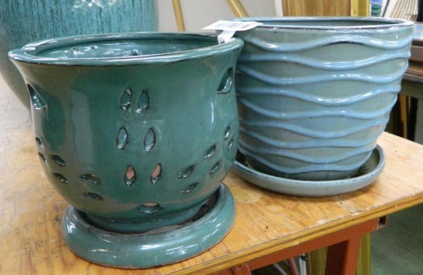 Pair of Modern Pottery Pots - 7" x 8" and 6.5" x 7": See Photos For Condition and Details