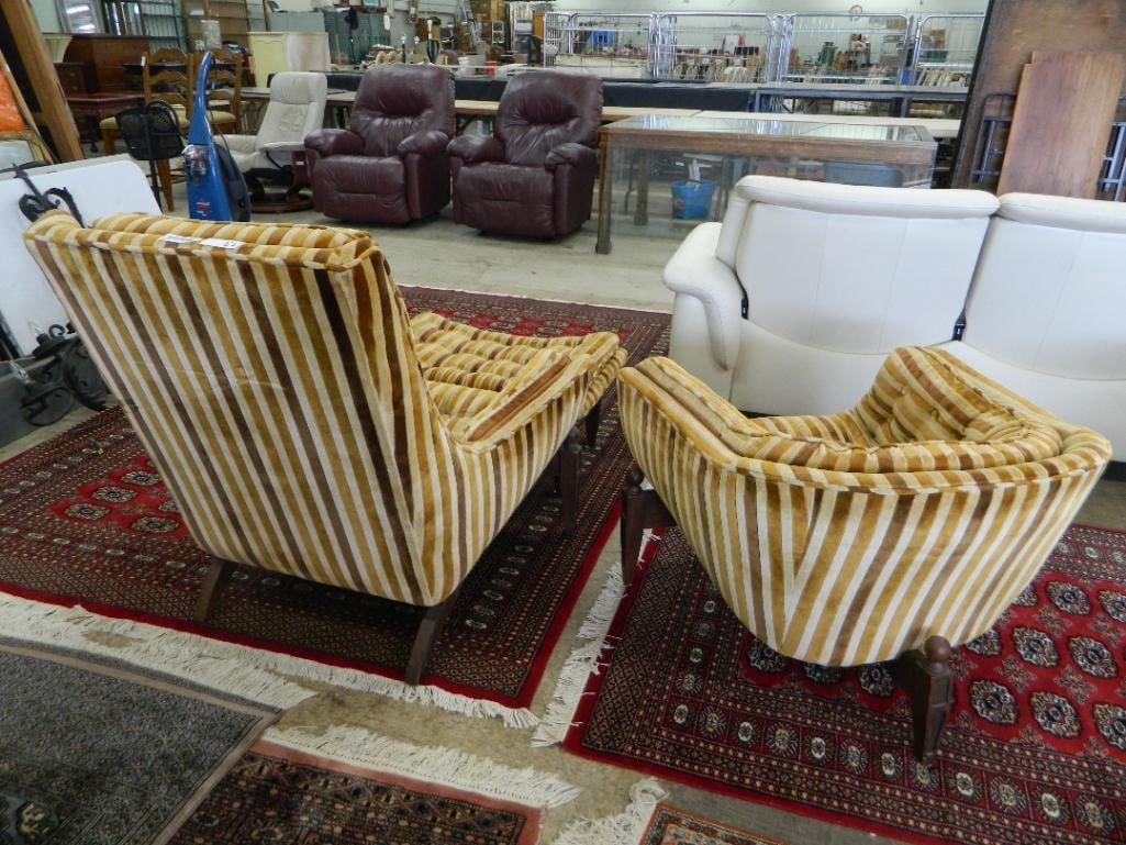 MCM Mid Century Upholstered Club Chair Arm Chair and Ottoman - Arm Chair 36" x 34" x 34" - 4