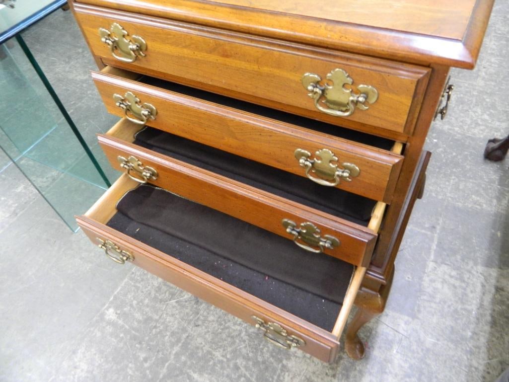 4 Drawer Silver Chest - French Legs - 38.5" x 24" x 18" - 3