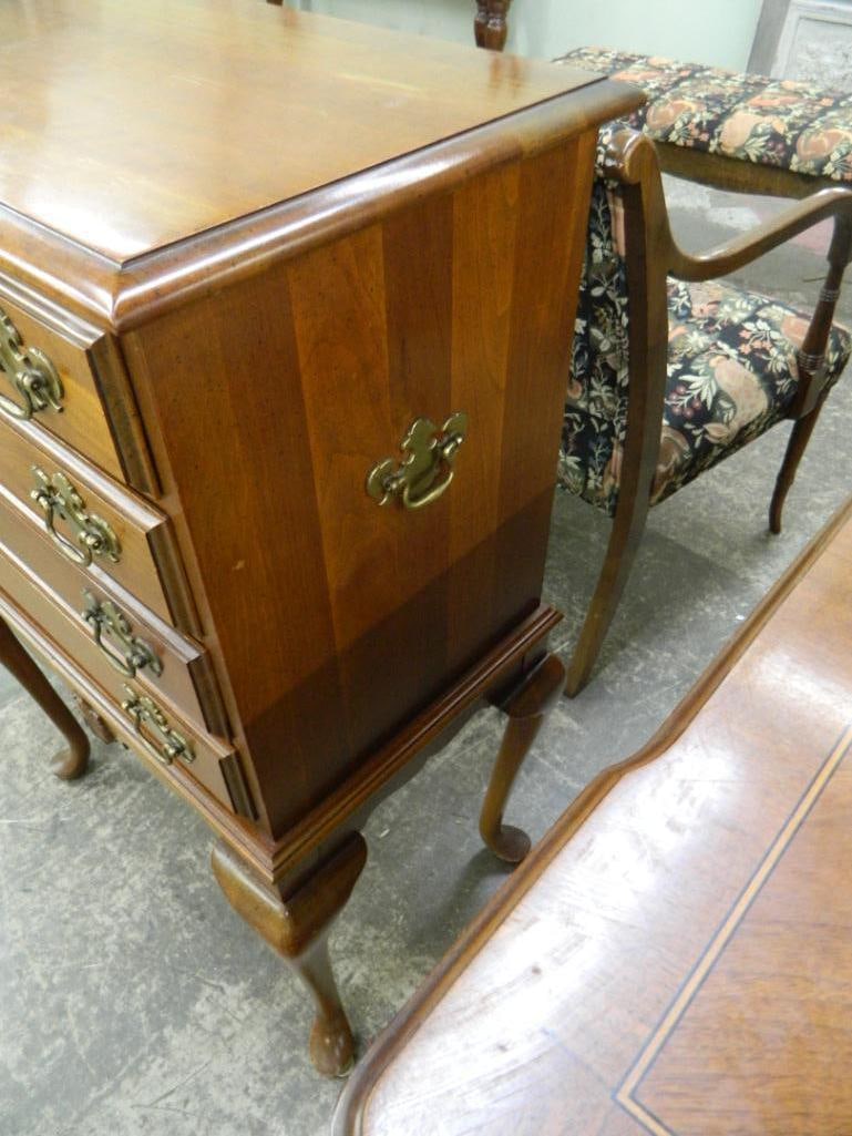 4 Drawer Silver Chest - French Legs - 38.5" x 24" x 18" - 4