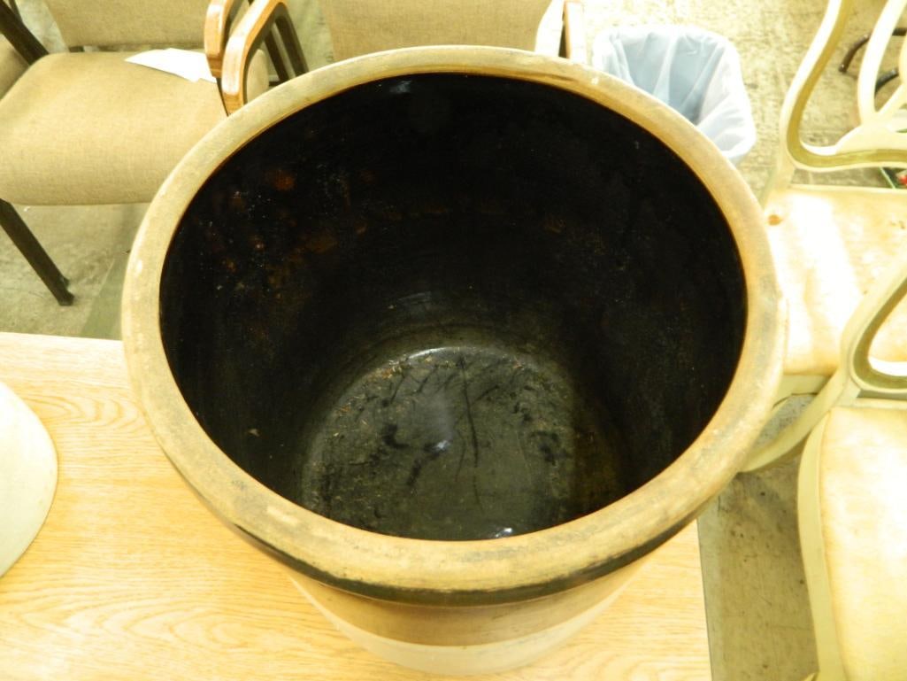 8 Gallon Pottery Crock - Clover Decoration - 15" x 14" - 3