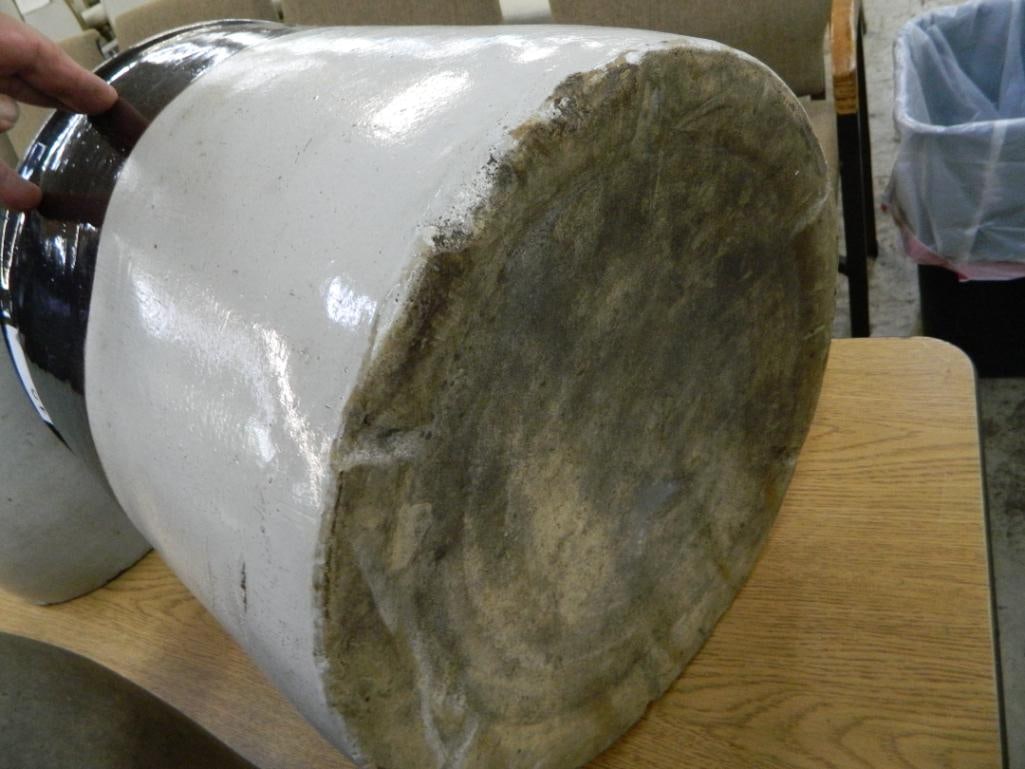 8 Gallon Pottery Crock - Clover Decoration - 15" x 14" - 6