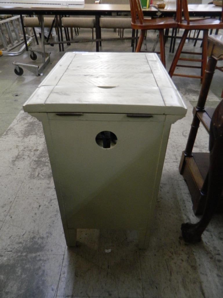 Modern 1 Drawer 1 Door End Table - 25" x 16" x 22" - 6
