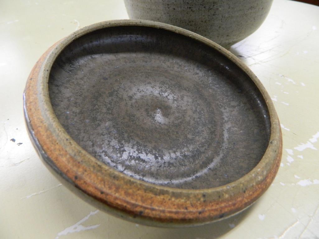 Studio Art Pottery - Lidded Jar - Signed Rob Gentry - 6.5" x 6" - 4