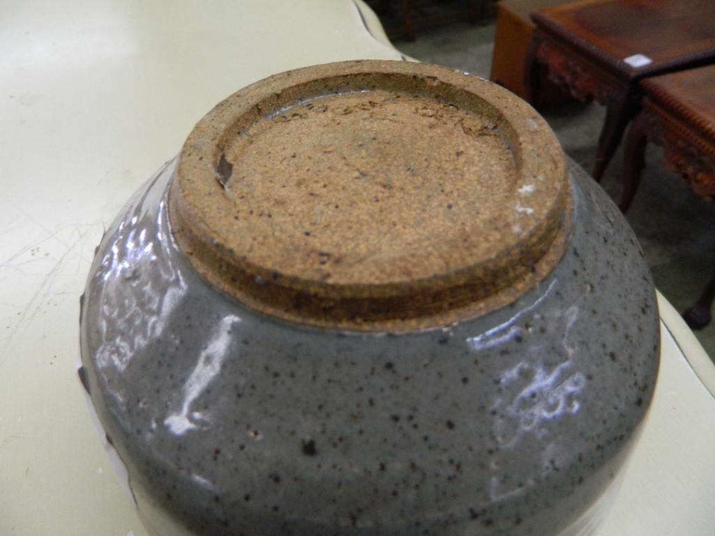 Studio Art Pottery - Lidded Jar - Signed Rob Gentry - 6.5" x 6" - 5