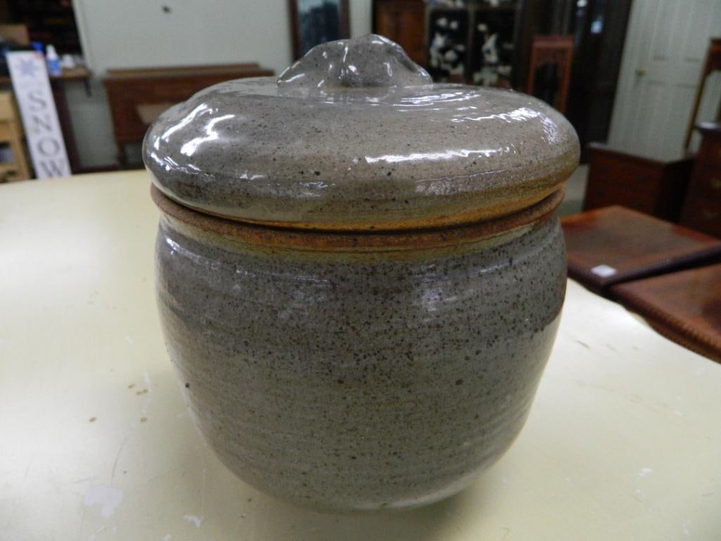 Studio Art Pottery - Lidded Jar - Signed Rob Gentry - 6.5" x 6" - 7