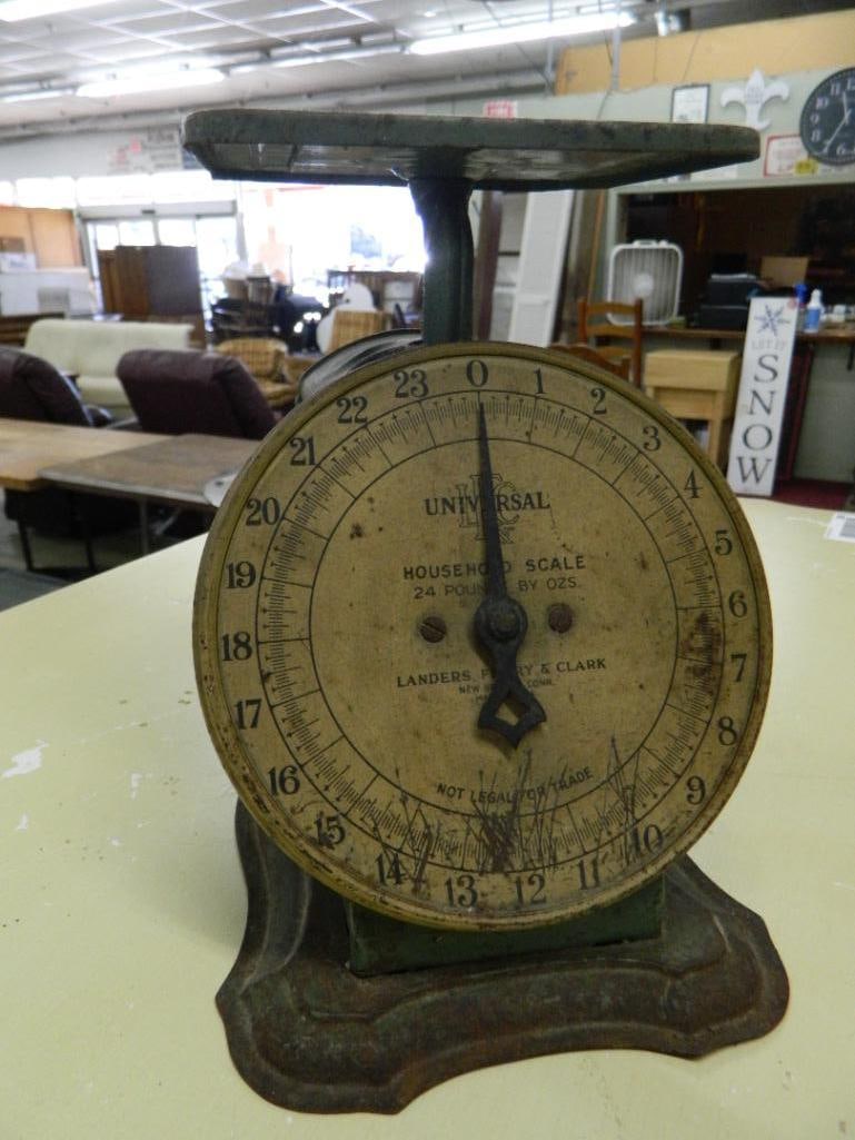 Pair of Vintage Scales - 1 Hanson - 1 Landers Frary and Clark - 7