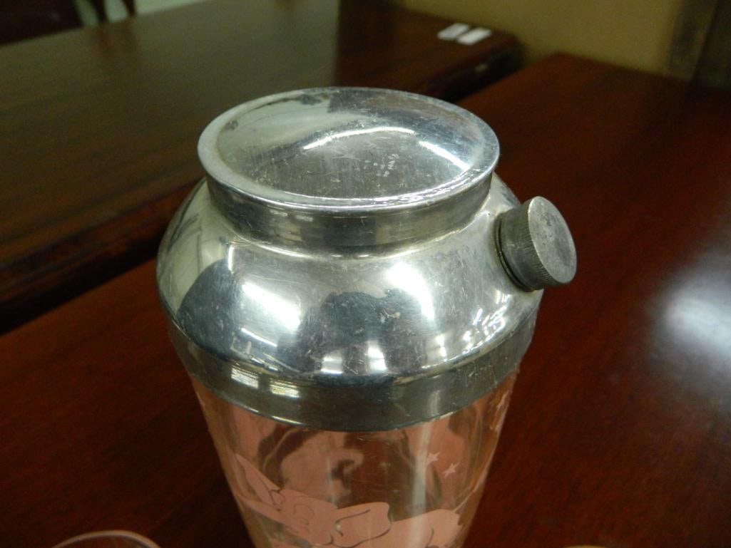 Vintage Cocktail Shaker with 4 Glasses - "Pink Elephant" - 3