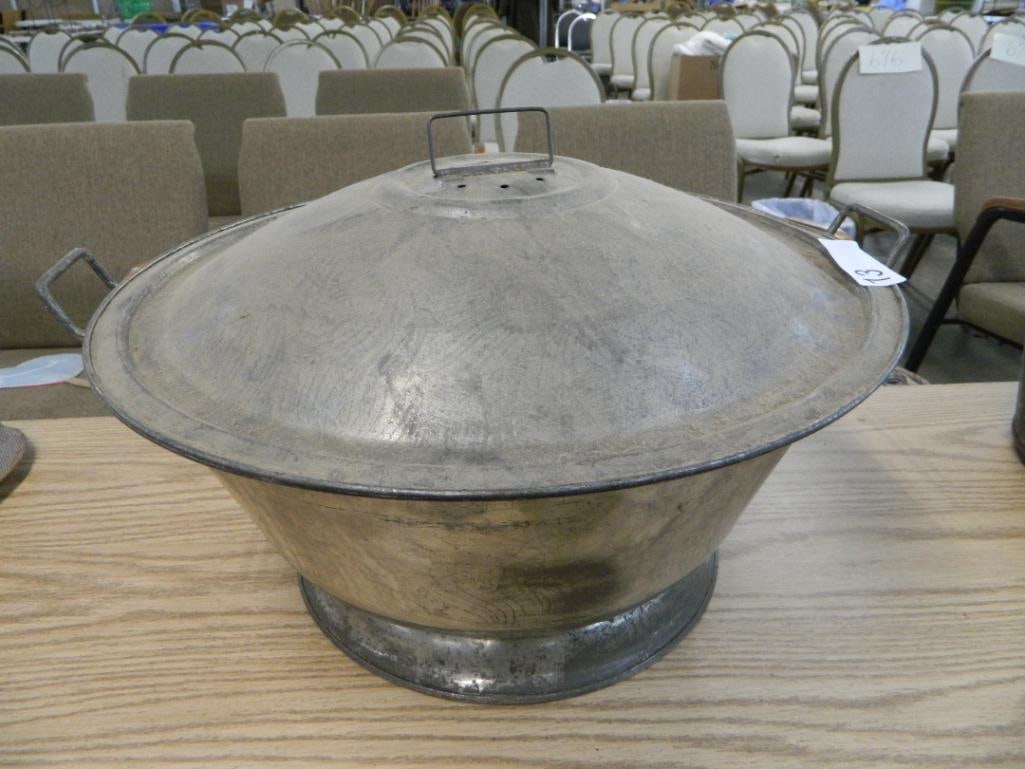 Metal Lidded dough riser Pot - 11" x 19" - 6
