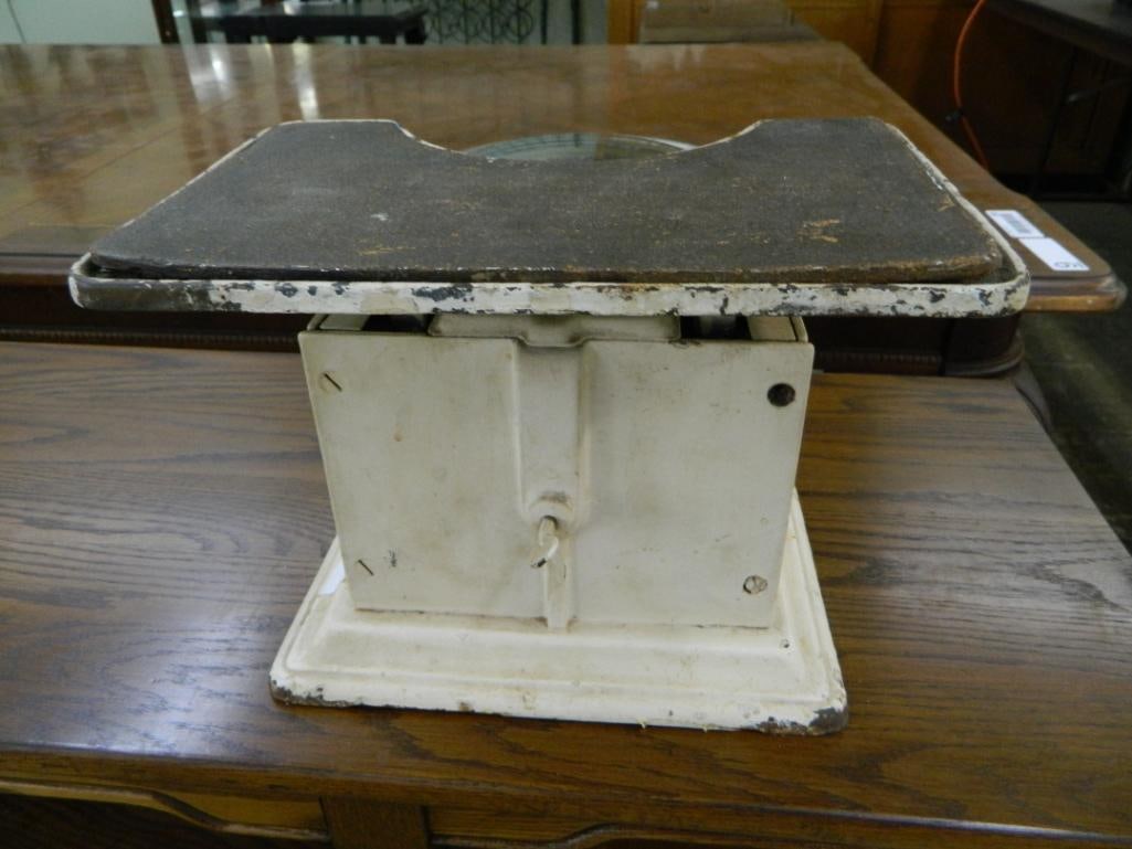 Jacobs Bros. Detecto Scale - 8.5" x 11" x 12" - 6