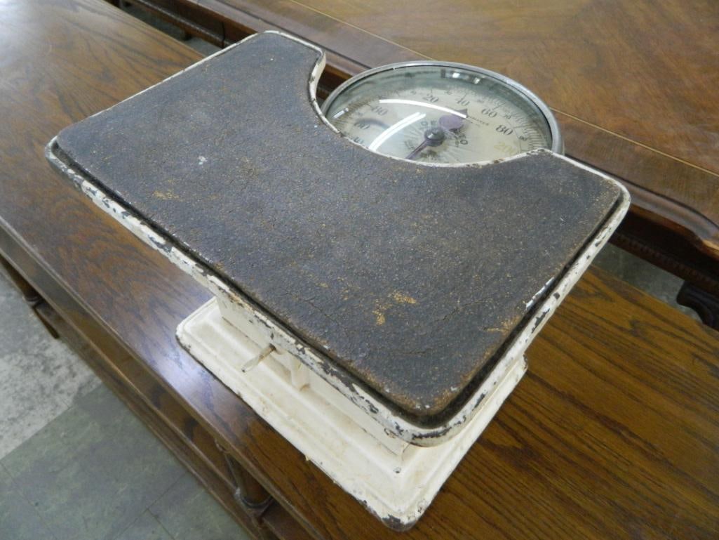 Jacobs Bros. Detecto Scale - 8.5" x 11" x 12" - 8
