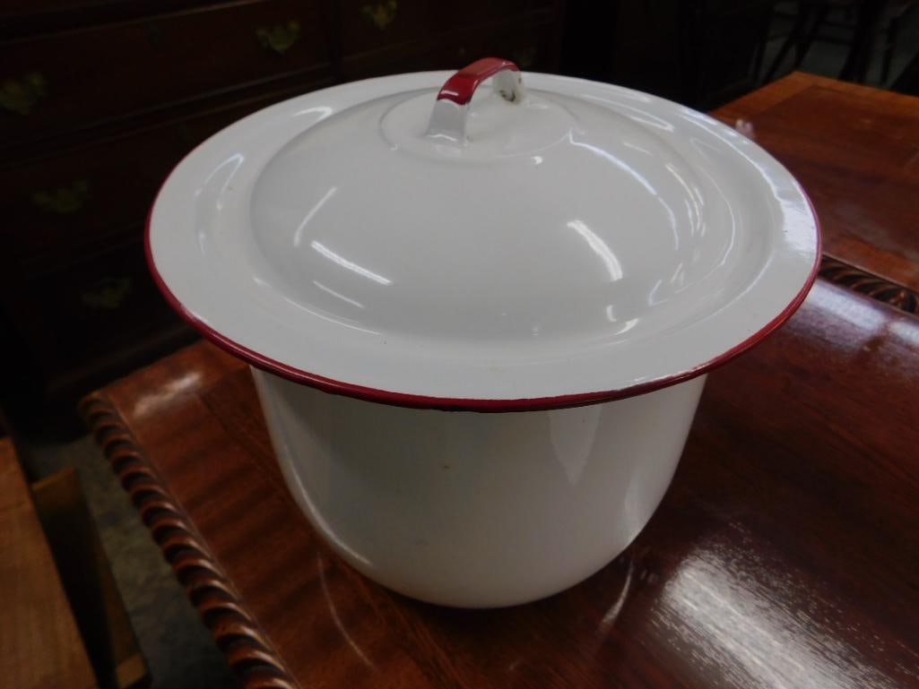 Vintage Wood Potty with Enameled Lidded Chamber Pot - 17" x 16" x 15.5" - 5