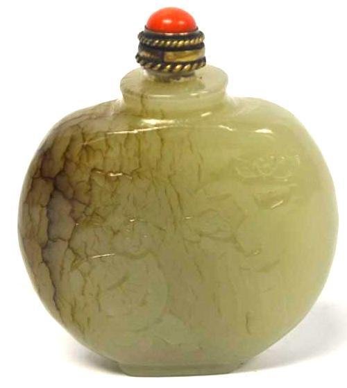 Antique Chinese Carved Jade Snuff Bottle (1 of 2)