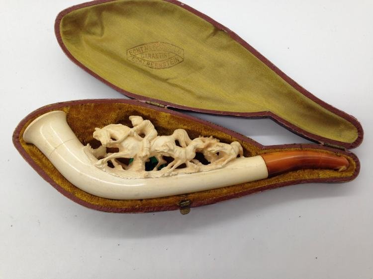Fox Hunt Meerschaum Ivory Pipe (1 of 8)