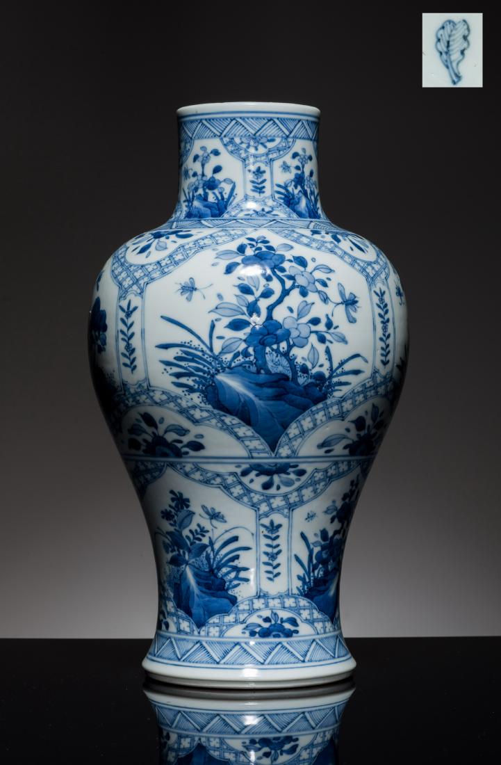 19th Antique Export Blue&White Vase (1 of 9)