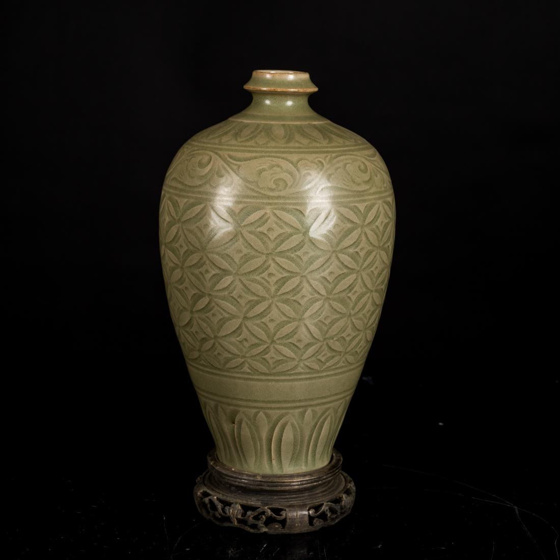 Song Style Antique Yaozhou Vase (1 of 7)
