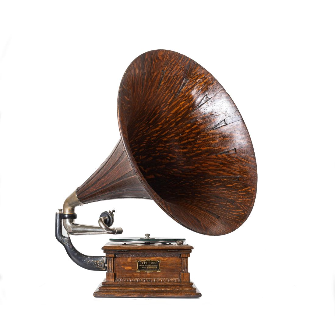 Victor Gramophone, Model M