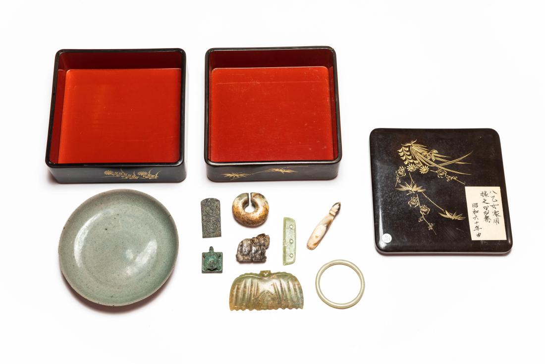 Set Of Chinese Antique Jade& Porcelains (1 of 10)