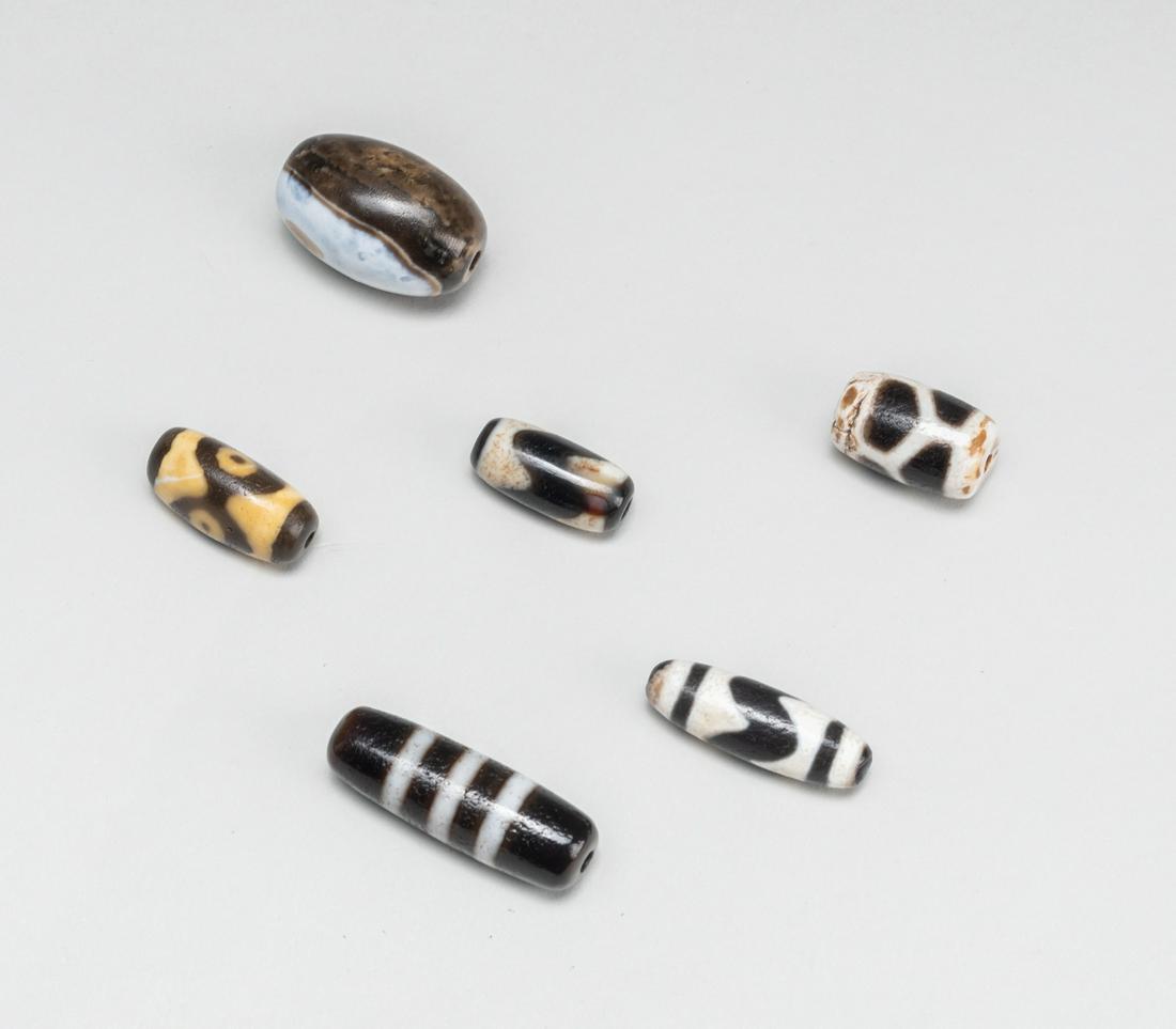 Set Of Tibetan Antique Dzi Beads (1 of 10)