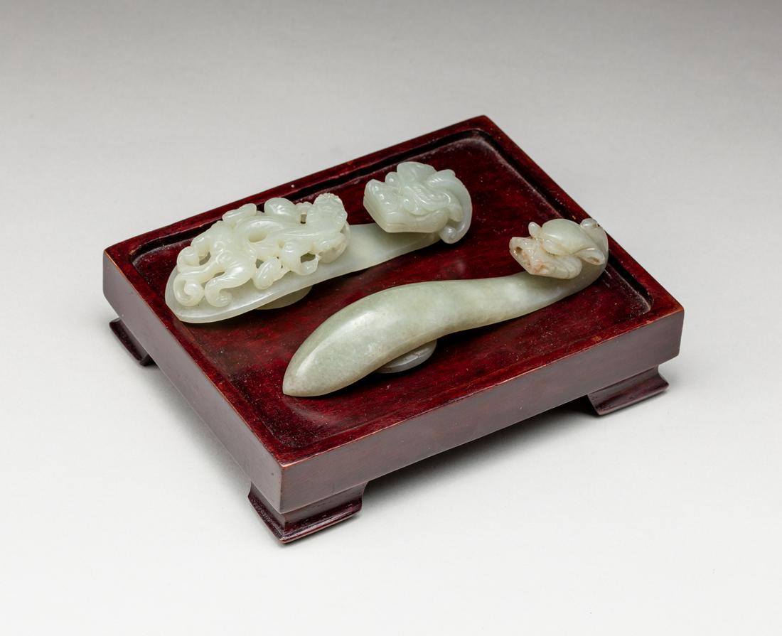 Set Of Chinese Antique Jade Belt Hooks (1 of 10)
