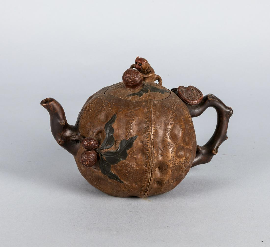Chinese Vintage Yixing Zisha Teapot (1 of 6)
