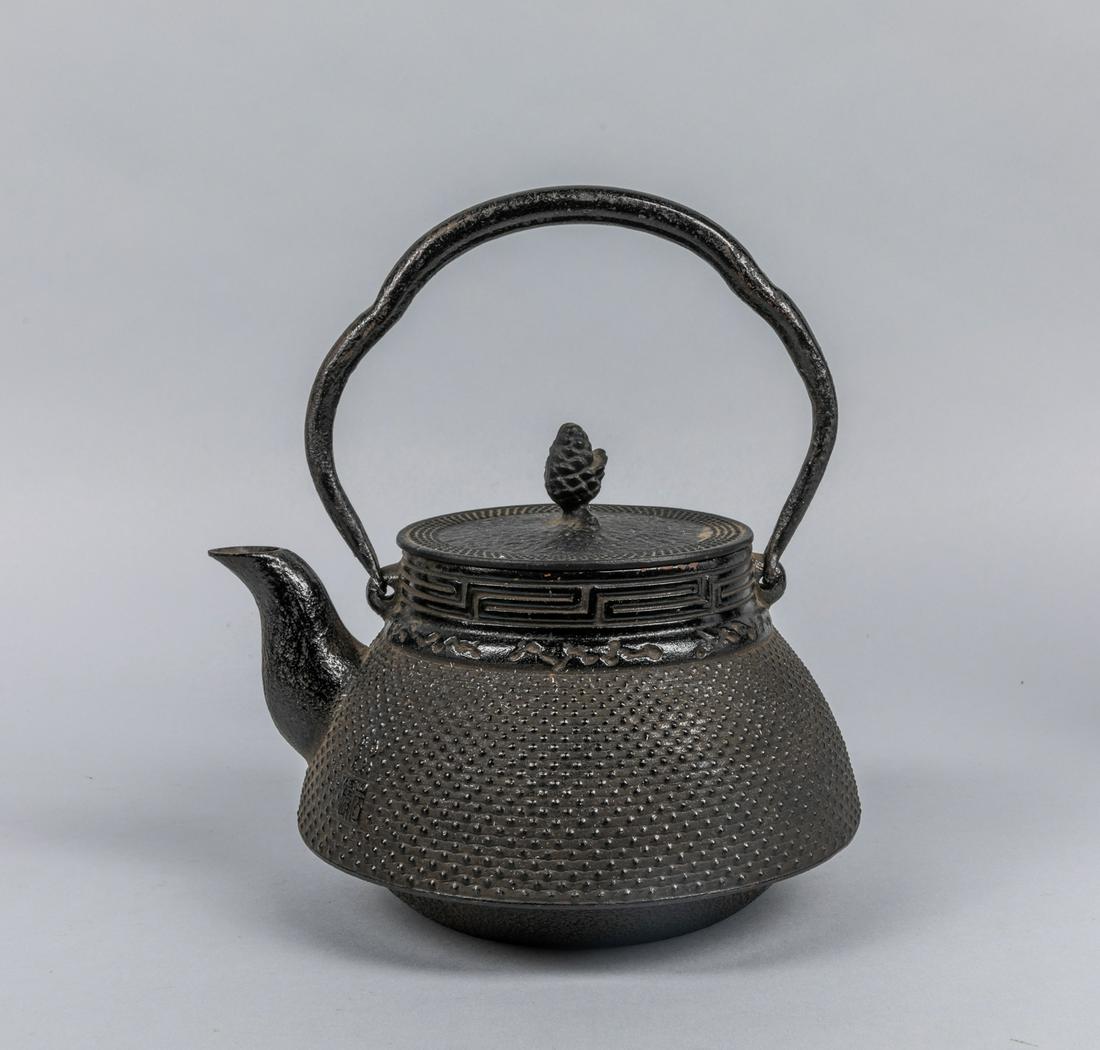 Japanese Vintage Iron Teapot: Japanese vintage iron teapot. The estate of Matsushita, Huntington Beach, CA. 9.1*8.2 inch