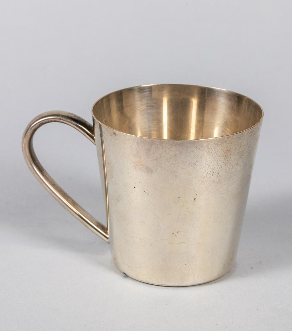 Towle Sterling Silver 7872 Cup: Towle sterling 7872 cup. 2.5*3.7 inch