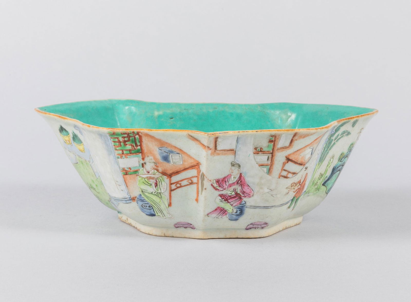 Chinese Antique Export Famille Rose Porcelain Bowl: Chinese famille rose porcelain bowl, decorated figures & landscape. 8.25 inch L.