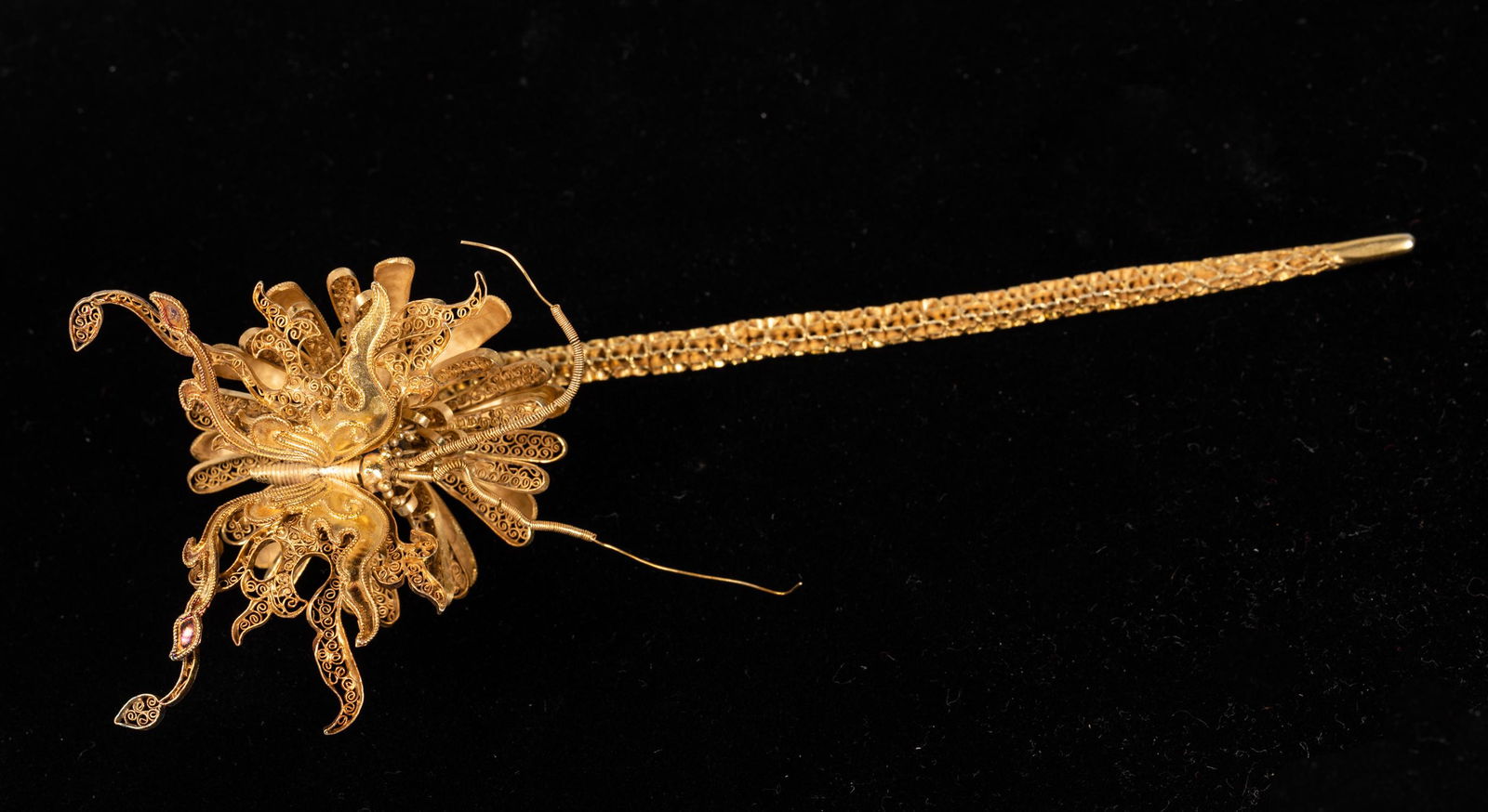 Large Chinese Antique Gilt Hair Pin with Ruby: Gold on sterling silver, nice detailed and antiques hair pin. 6.25 inch L. 0.98 oz.