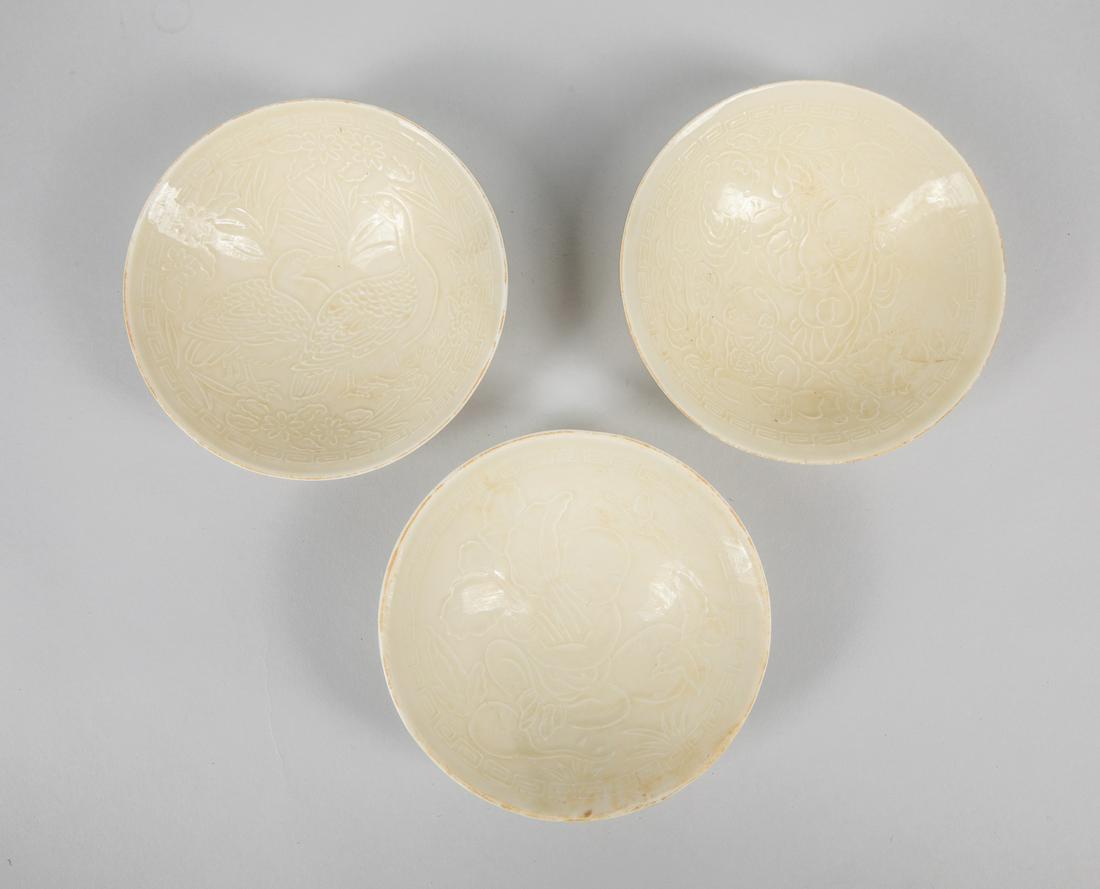 Set of Korean White Glazed Porcelain Tea Cups: 1950-1990 period Korean white glazed porcelain tea cups. 5.75 inch D; 1.75 inch H. The estate of the Pasadena, CA, 2020.