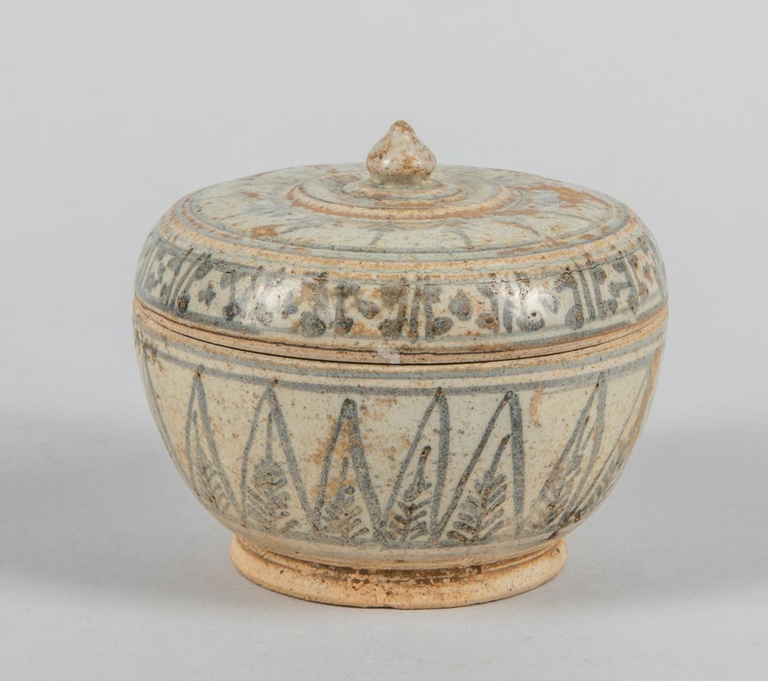 Vietnam Hoi An Shipwreck Porcelain Box (1 of 8)