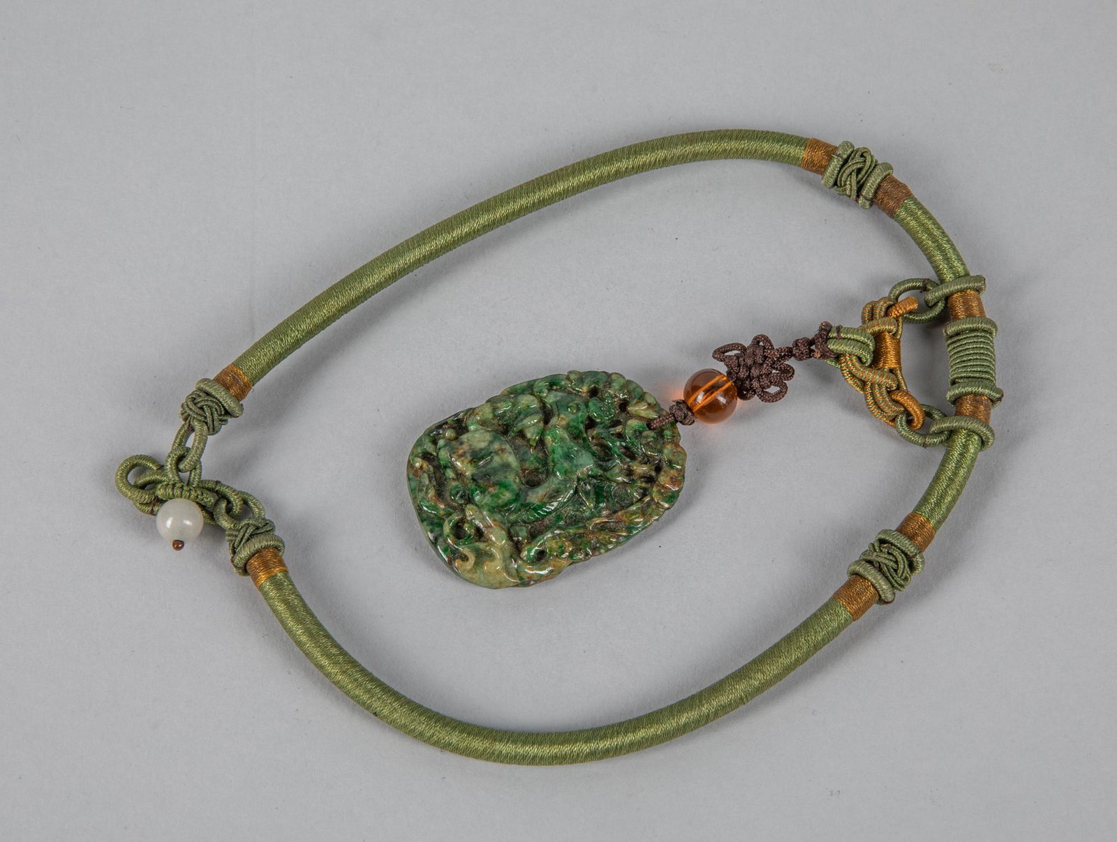 Chinese Export Jadeite Necklace: 1.5-2 inch. (pendant size).